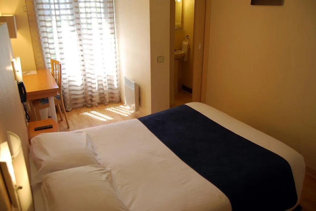 Le Bretagne - Hotel Douarnenez 2*,  Francja